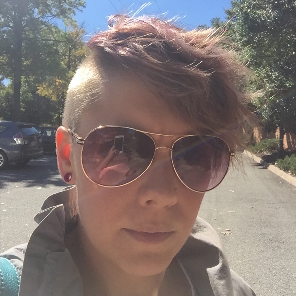 Meet your Posher, Christa